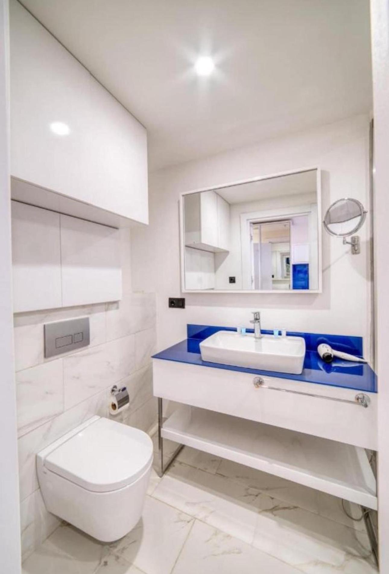 Luxury Panorama Sea View Apartment & Central バトゥーミ エクステリア 写真