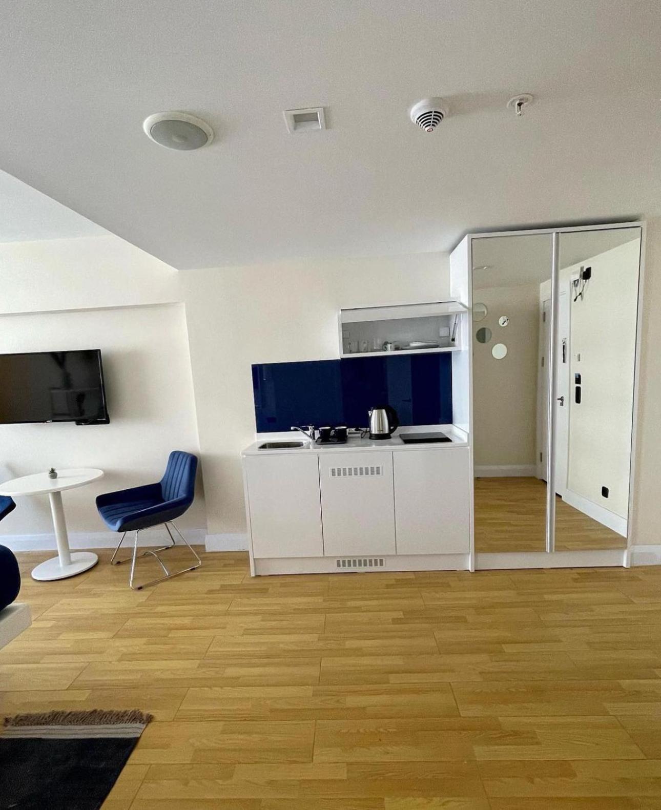 Luxury Panorama Sea View Apartment & Central バトゥーミ エクステリア 写真